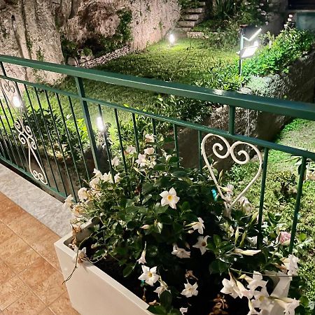 Minori Palace De Luxe Apartment Exterior photo